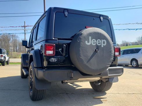 Used 2022 Jeep Wrangler Unlimited Sport AWD/4WD image 6