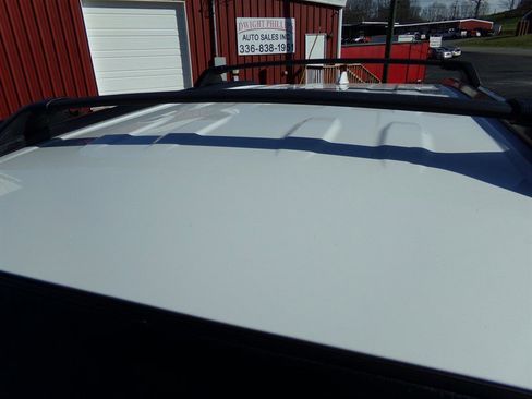 Used 2019 Toyota RAV4 LE image 10