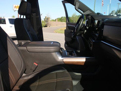 Used 2025 Chevrolet Silverado 2500 High Country w/ High Country Premium Package AWD/4WD image 39