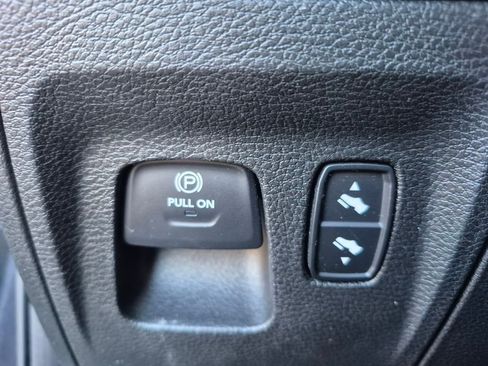 Used 2019 RAM 1500 Big Horn image 13