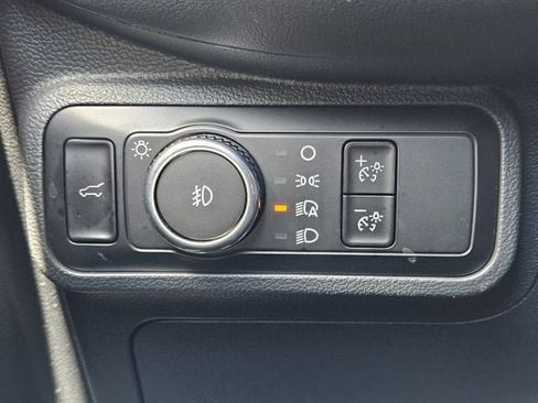 Used 2025 Ford Explorer ST-Line w/ ST-Line Street Pack AWD/4WD image 21