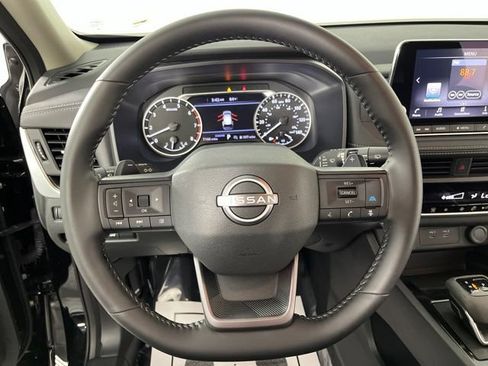 Certified 2026 Nissan Rogue SV FWD image 21