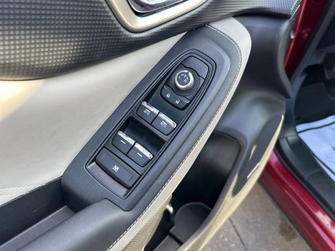 Used 2022 Subaru Forester Limited image 22