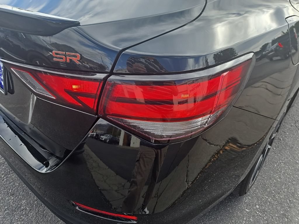 Used 2025 Nissan Sentra SR FWD image 35