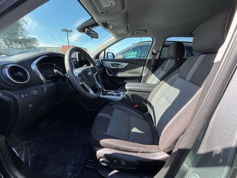 Used 2025 Chevrolet Blazer LT image 29