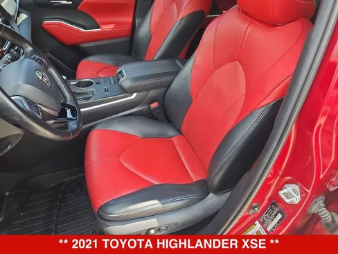 Used 2021 Toyota Highlander XSE FWD image 15