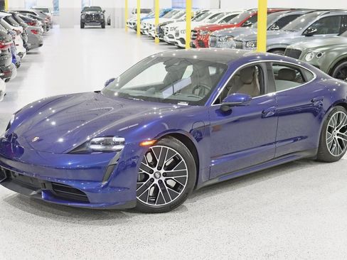 Used 2020 Porsche Taycan Turbo image 7