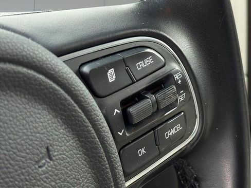 Used 2018 Kia Sportage EX image 12