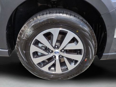 Used 2025 Subaru Outback Premium AWD/4WD image 25