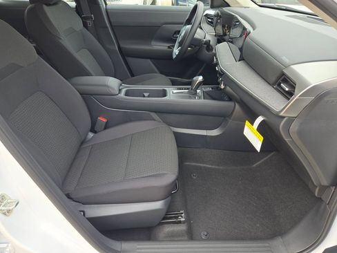 New 2026 Nissan Kicks S FWD image 18
