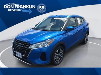 Used 2024 Nissan Kicks SV image 1
