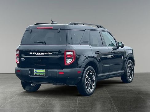 Used 2025 Ford Bronco Sport Outer Banks w/ Outer Banks Tech Package+ AWD/4WD image 9