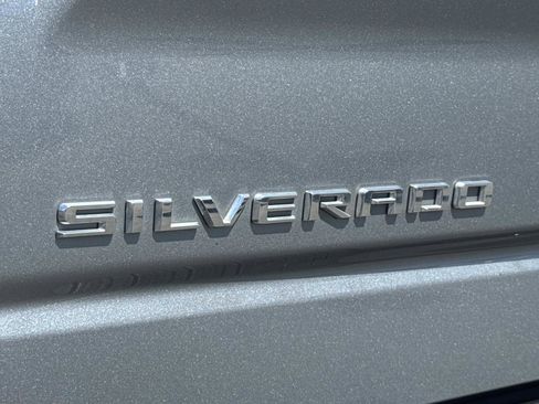 Used 2023 Chevrolet Silverado 1500 LTZ AWD/4WD image 29