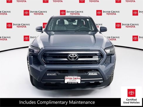 Certified 2025 Toyota Tacoma SR5 AWD/4WD image 2