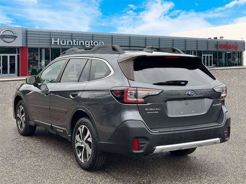 Used 2021 Subaru Outback Limited image 6