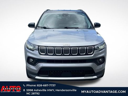 Used 2022 Jeep Compass Limited AWD/4WD image 9