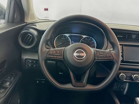 Used 2024 Nissan Kicks S image 17