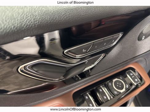 Certified 2025 Lincoln Aviator Reserve w/ Illumination Package image 55