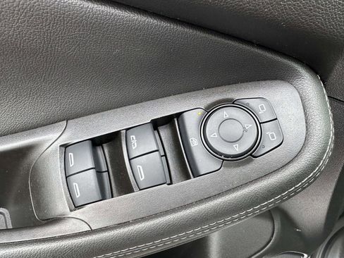 Used 2023 Buick Encore GX Preferred w/ Cold Weather Comfort Package AWD/4WD image 16