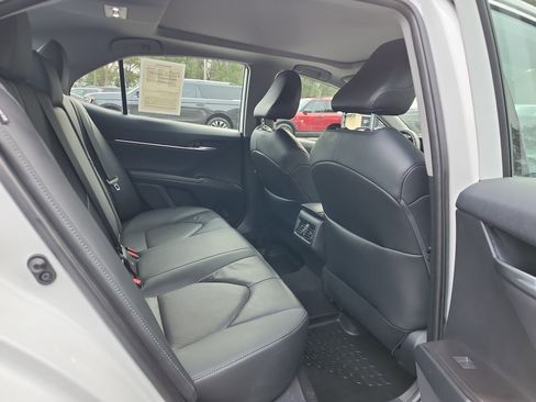 Used 2024 Toyota Camry XLE image 20