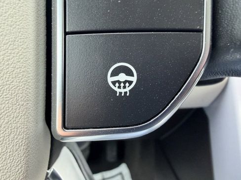 Used 2018 Land Rover Discovery HSE Luxury AWD/4WD image 32