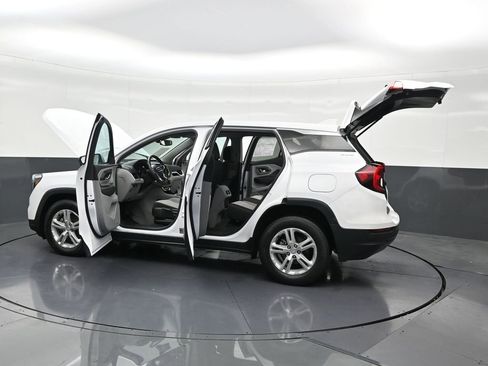 Used 2022 GMC Terrain SLE image 34