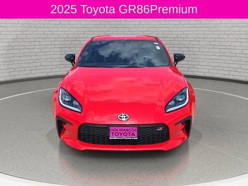 Used 2025 Toyota GR86 Premium RWD image 2