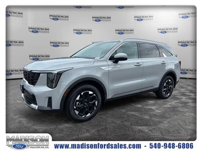 Used 2025 Kia Sorento S w/ Panoramic Sunroof Package