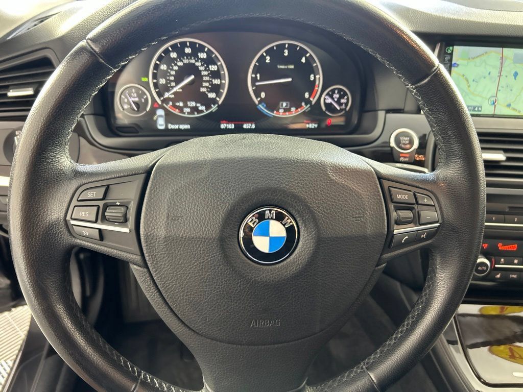 Used 2014 BMW 535d Sedan RWD image 10