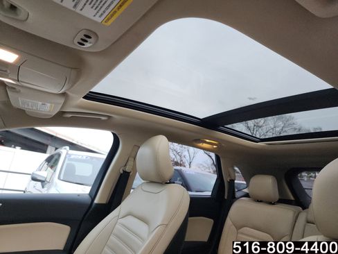 Used 2019 Ford Edge SEL w/ Equipment Group 201A image 24