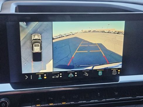 Used 2022 Chevrolet Silverado 1500 LTZ w/ LTZ Premium Package image 21