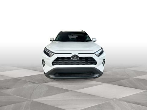Used 2025 Toyota RAV4 XLE Premium AWD/4WD image 3