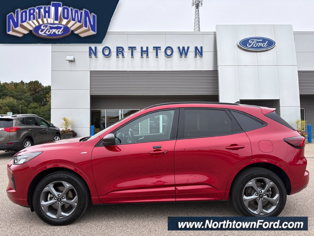Used 2023 Ford Escape ST-Line w/ Tech Pack #1 AWD/4WD image 1