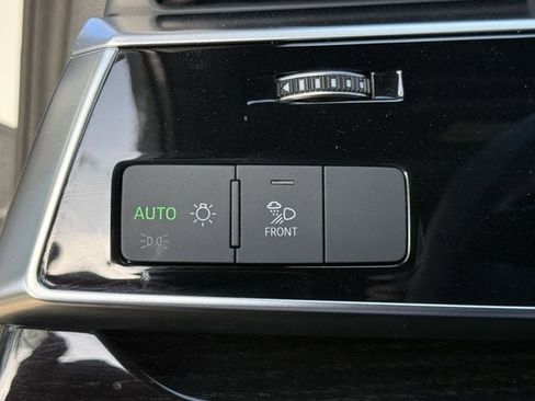Used 2025 Audi Q7 3.0T Premium Plus AWD/4WD image 21