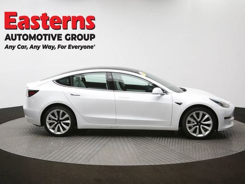 Used 2019 Tesla Model 3 Standard Range image 42
