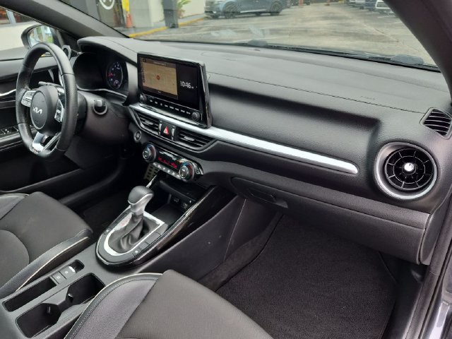 Used 2022 Kia Forte GT-Line w/ GT-Line Premium Package FWD image 27