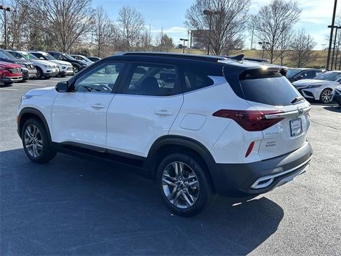 Used 2021 Kia Seltos S image 6