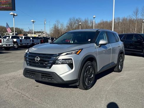 Used 2025 Nissan Rogue SV image 8