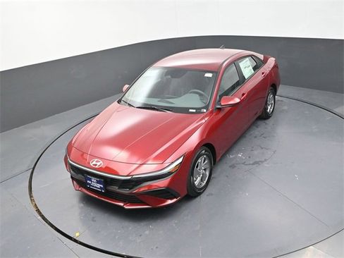 New 2026 Hyundai Elantra SE image 23