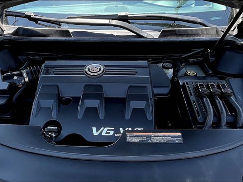 Used 2016 Cadillac SRX Luxury image 10