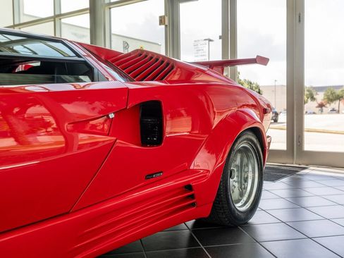 Used 1989 Lamborghini Countach Coupe RWD image 7