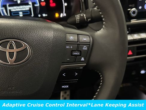 Used 2025 Toyota Camry XSE image 7