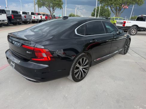 Used 2023 Volvo S90 B6 Plus AWD/4WD image 3