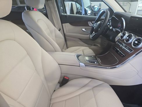 Certified 2022 Mercedes-Benz GLC 300 image 10
