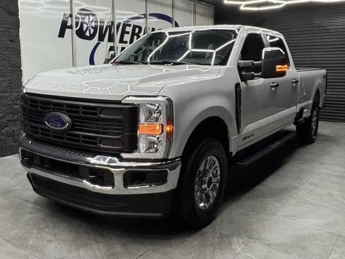 Used 2023 Ford F250 XL w/ XL Driver Assist Package AWD/4WD image 1