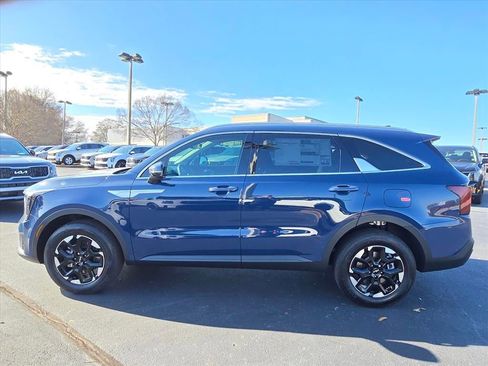 New 2026 Kia Sorento S image 6