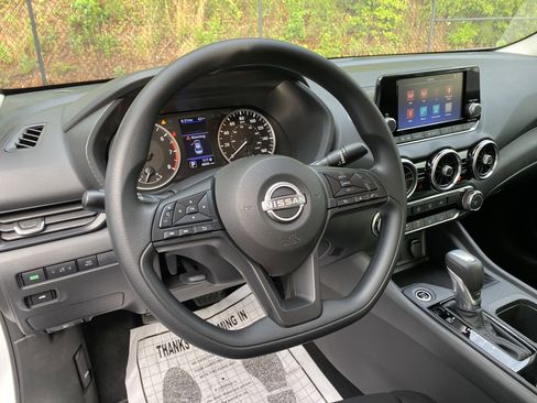 Used 2025 Nissan Sentra S FWD image 16