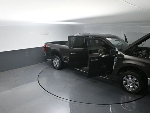 Certified 2025 Ford F250 Lariat w/ Lariat Ultimate Package AWD/4WD image 41