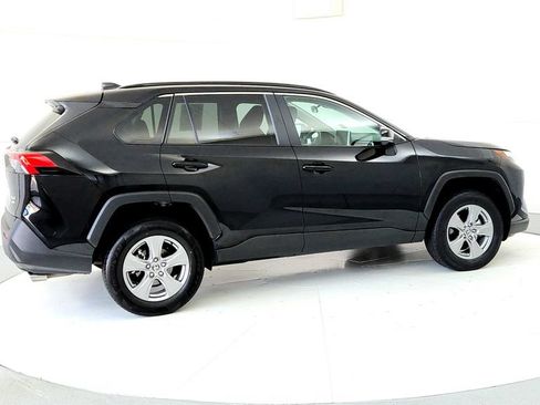 Used 2025 Toyota RAV4 XLE AWD/4WD image 6