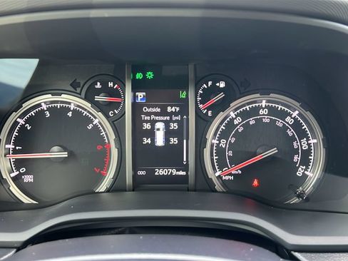 Used 2023 Toyota 4Runner TRD Off-Road Premium w/ Moonroof Package AWD/4WD image 22